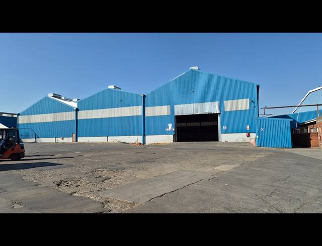 2,641M² WAREHOUSE TO LET IN LILIANTON